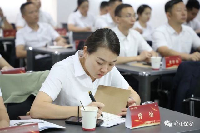 长沙滨江保安服务有限责任公司,长沙安保服务,长沙保安,保镖特卫服务,护卫 长沙滨江保安服务有限责任公司,长沙安保服务,长沙保安,保镖特卫服务,护卫