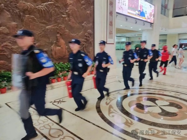 长沙滨江保安服务有限责任公司,长沙安保服务,长沙保安,保镖特卫服务,护卫 长沙滨江保安服务有限责任公司,长沙安保服务,长沙保安,保镖特卫服务,护卫