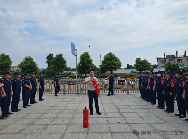 长沙滨江保安服务有限责任公司,长沙安保服务,长沙保安,保镖特卫服务,护卫