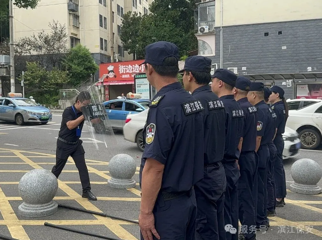 长沙滨江保安服务有限责任公司,长沙安保服务,长沙保安,保镖特卫服务,护卫